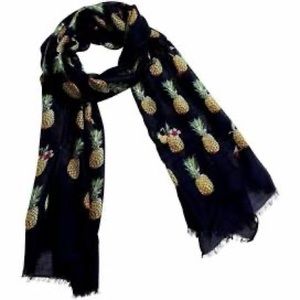 Vera Bradley Soft Fringe Scarf, Toucan Party